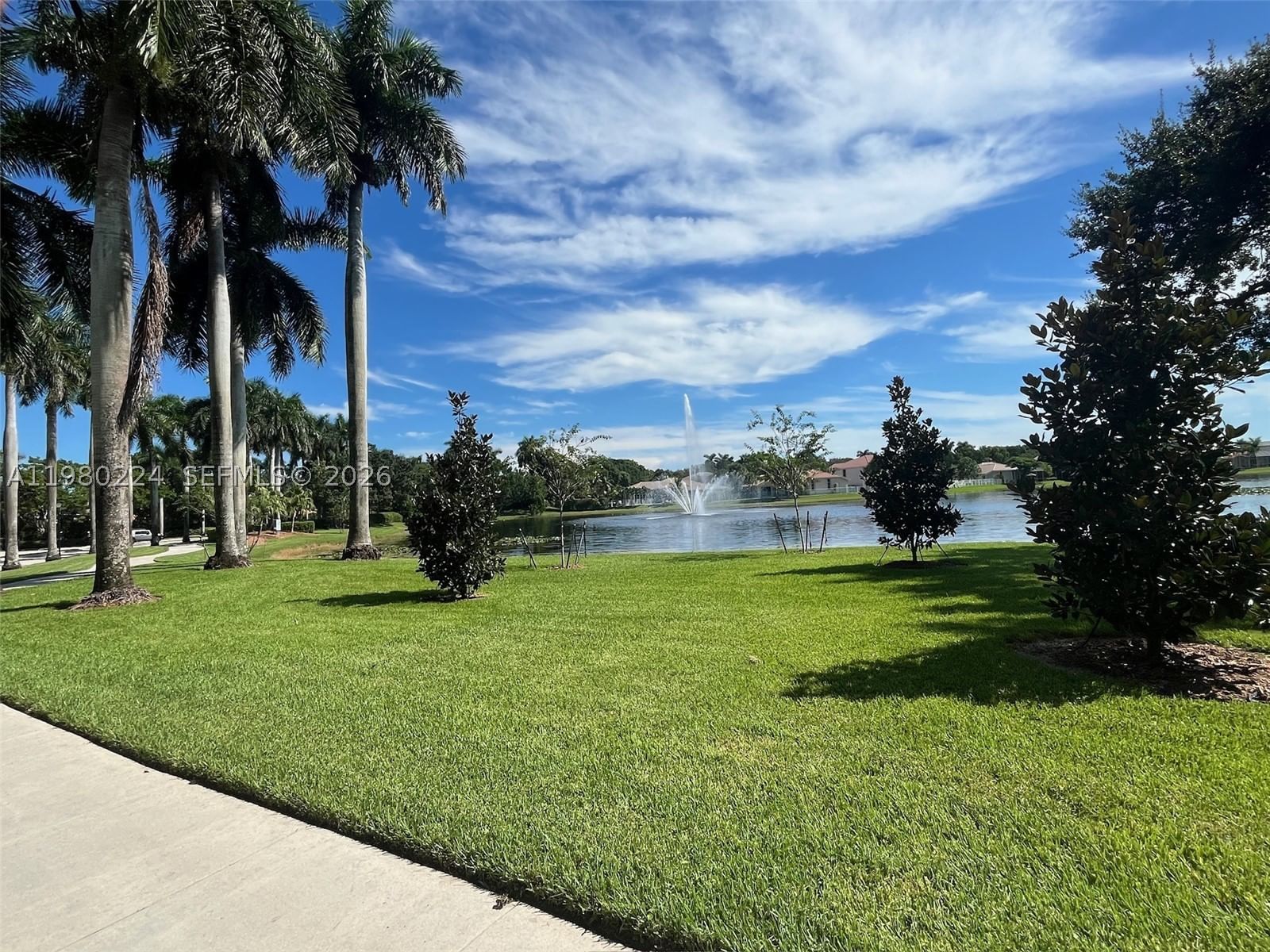 Real estate property located at 4321 Willow Ridge Dr, Broward, Sector 8 9 And 10, Weston, FL