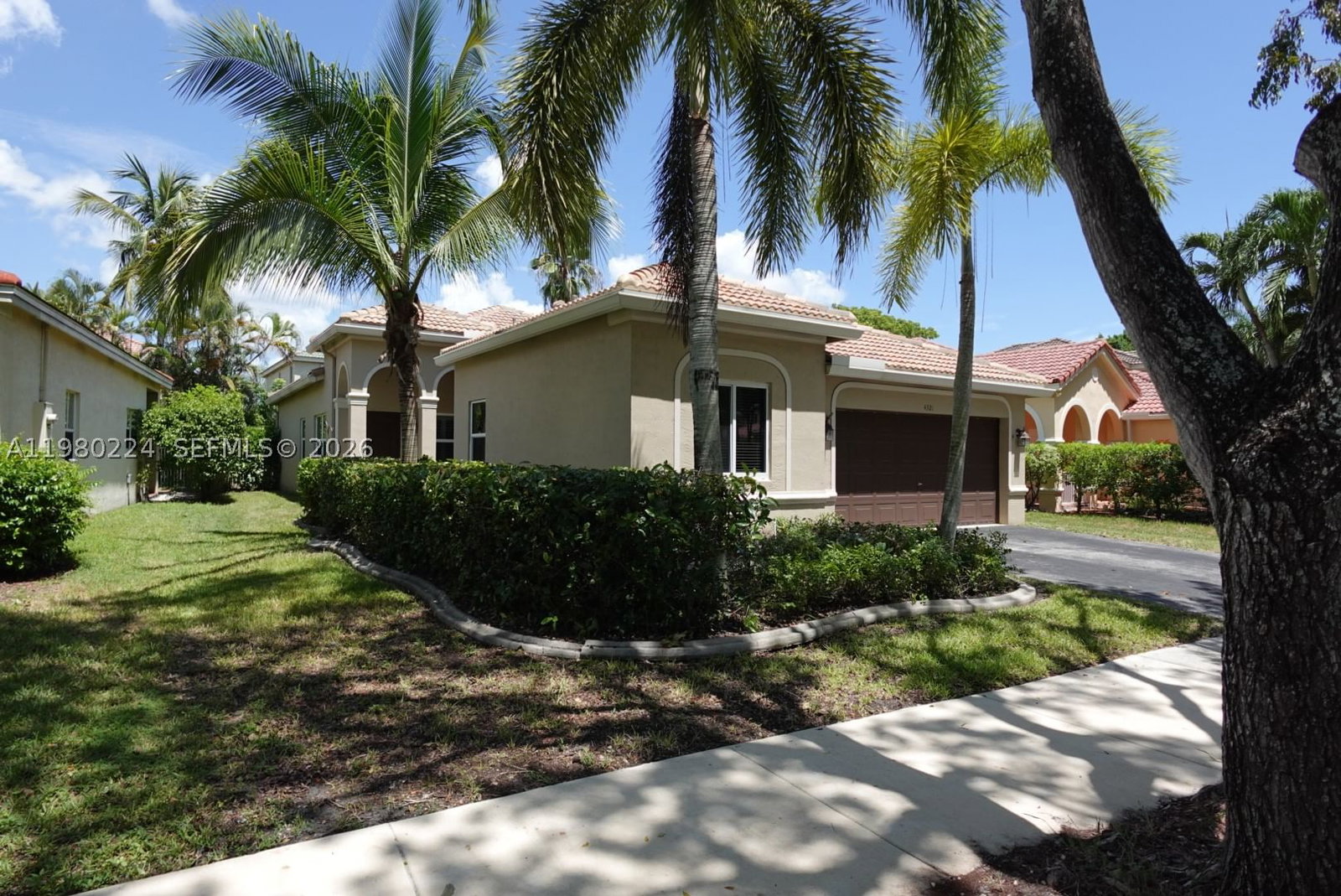 Real estate property located at 4321 Willow Ridge Dr, Broward, Sector 8 9 And 10, Weston, FL