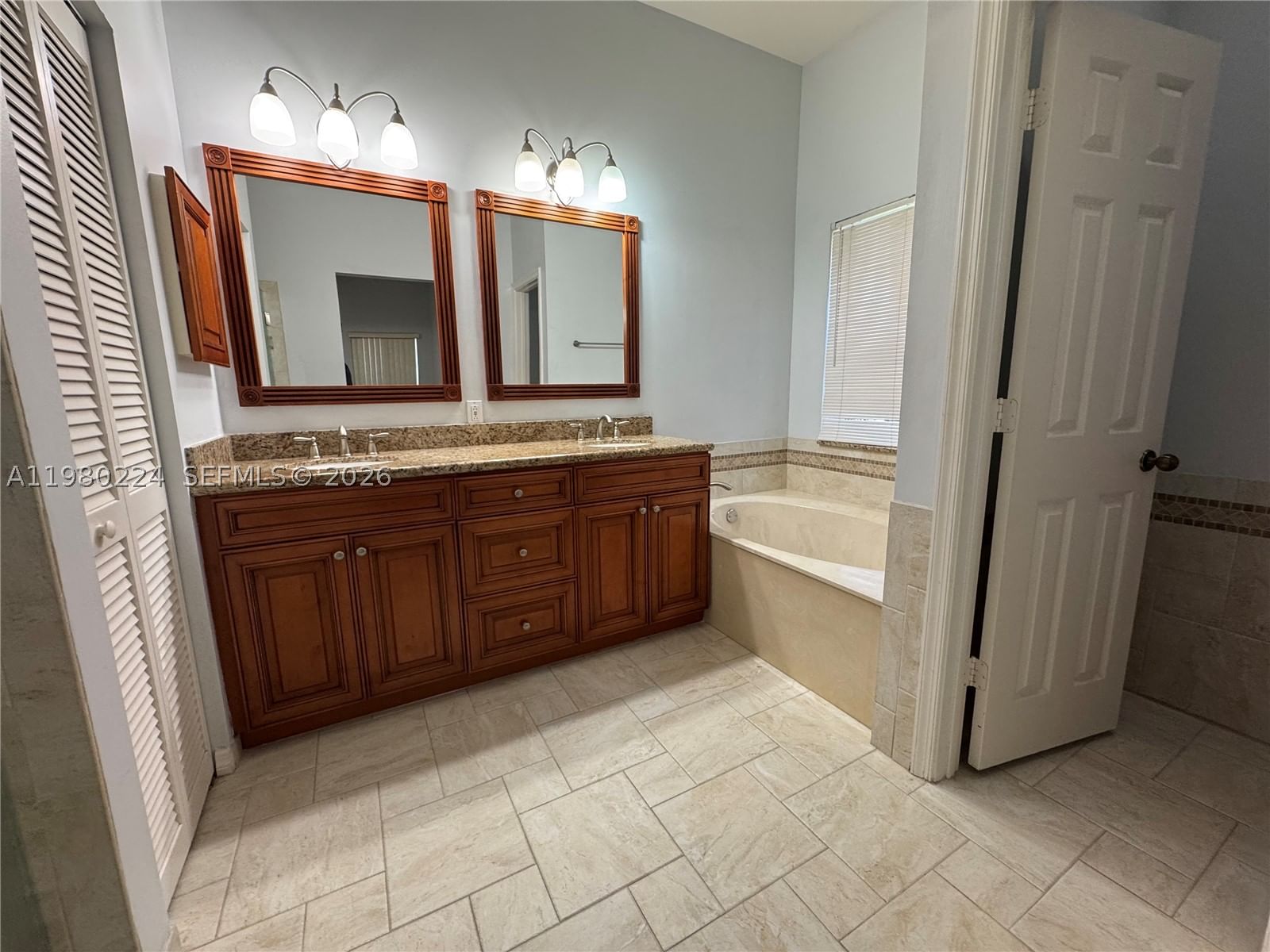Real estate property located at 4321 Willow Ridge Dr, Broward, Sector 8 9 And 10, Weston, FL