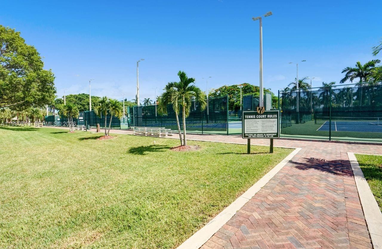 Real estate property located at 11008 73rd St, Miami-dade, Doral Isles St Croix Amen, Doral, FL