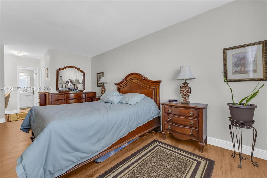 Real estate property located at 3800 Hillcrest Dr #511, Broward, Hillcrest East No 25 Cond, Hollywood, FL