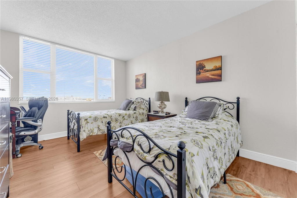 Real estate property located at 3800 Hillcrest Dr #511, Broward, Hillcrest East No 25 Cond, Hollywood, FL