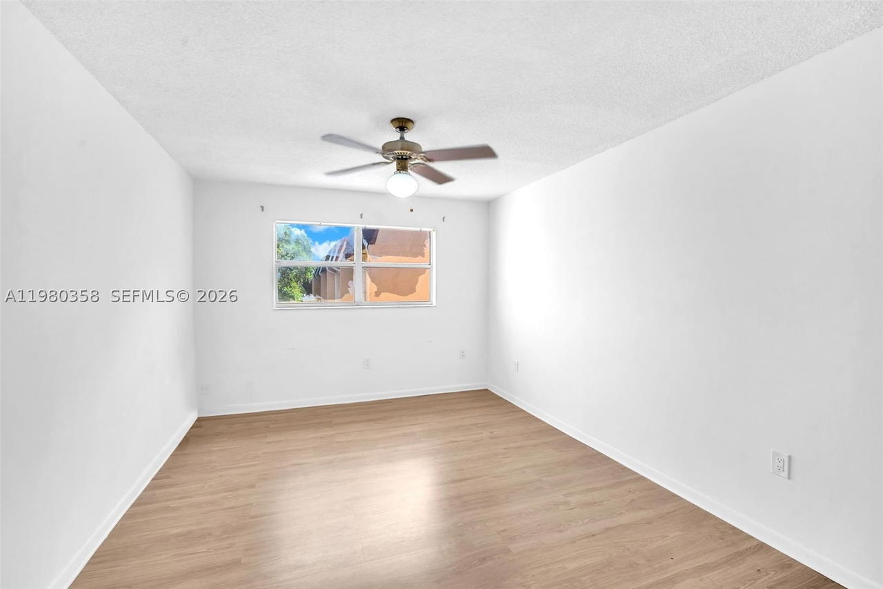 Real estate property located at 2720 Pine Island Rd #306, Broward, Sunrise Lakes 60 Condo, Sunrise, FL