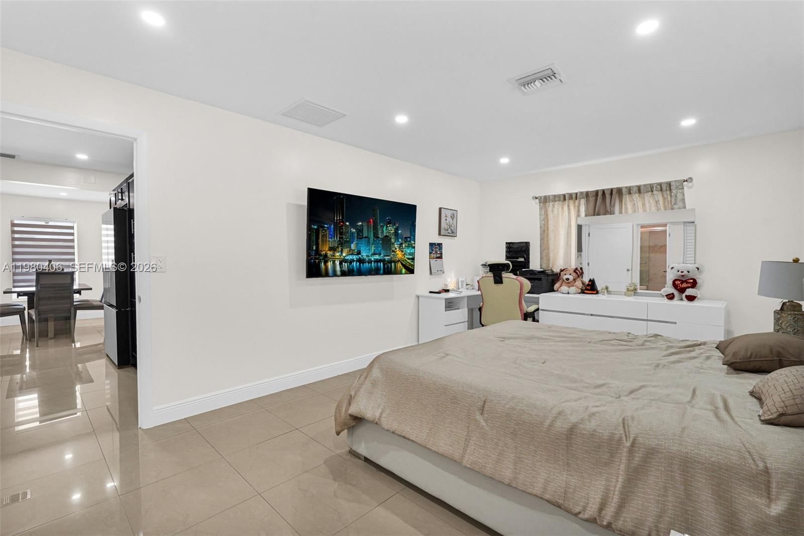 Real estate property located at 10715 168th Ter, Miami-dade, Southland Pines, Miami, FL