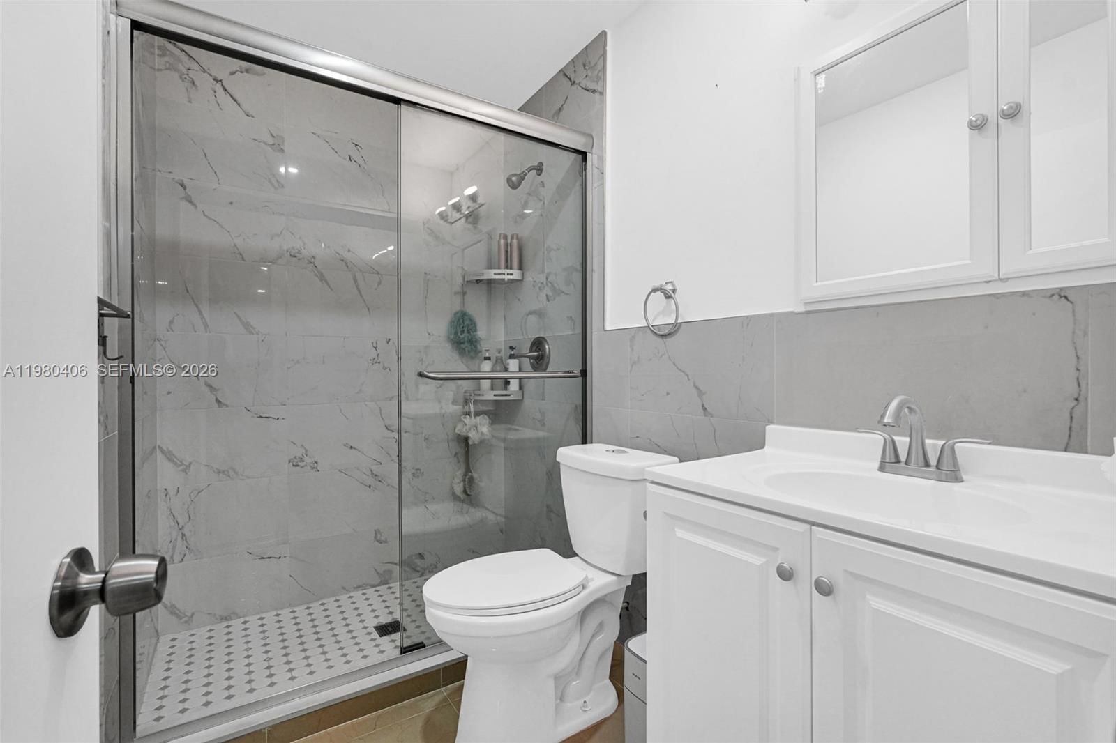 Real estate property located at 10715 168th Ter, Miami-dade, Southland Pines, Miami, FL