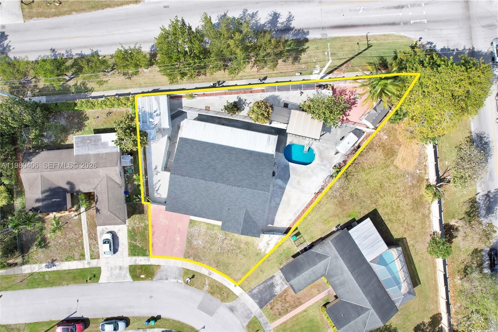 Real estate property located at 10715 168th Ter, Miami-dade, Southland Pines, Miami, FL