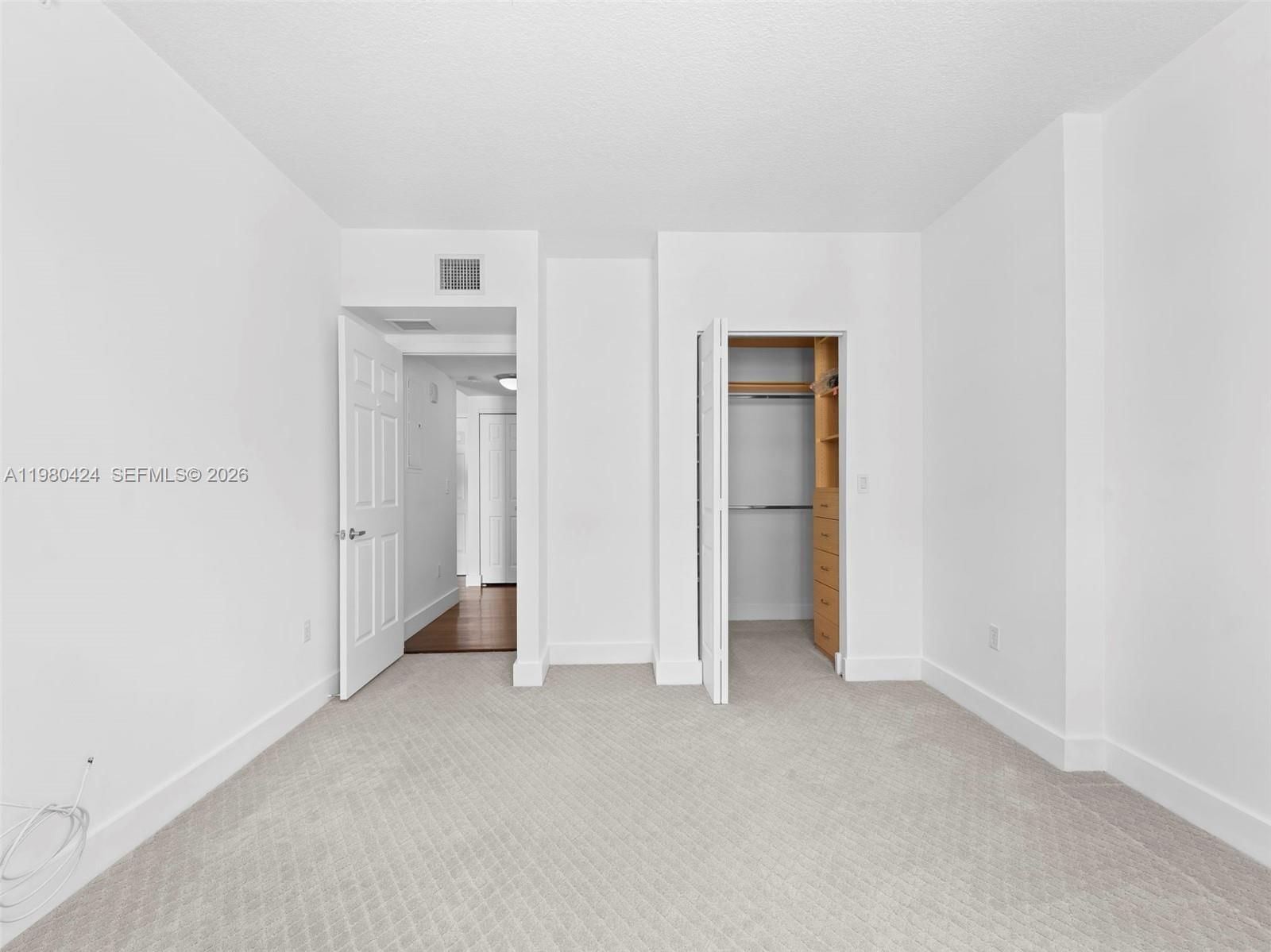 Real estate property located at 2030 Douglas Rd #610, Miami-dade, The Minorca Condo, Coral Gables, FL