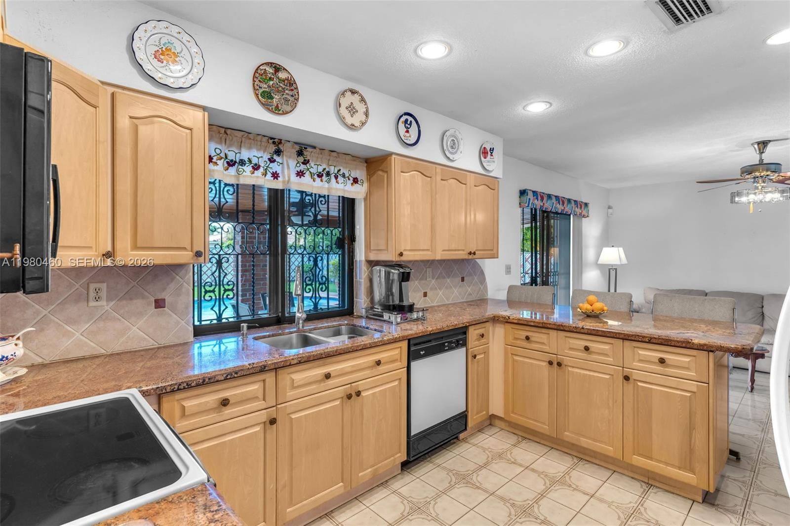 Real estate property located at 9310 20th St, Miami-dade, Cantelope Sub, Miami, FL