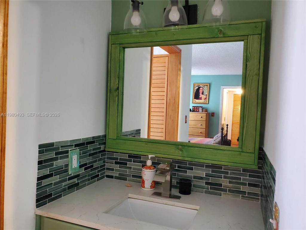 Real estate property located at 6445 Indian Creek Dr B6, Miami-dade, Belo Horizonte Condo, Miami Beach, FL