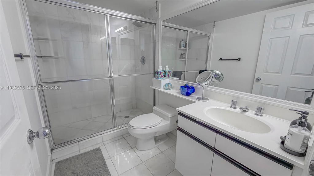 Real estate property located at 3530 Mystic Pointe Dr LPH13, Miami-dade, Mystic Pointe Tower 500 C, Aventura, FL