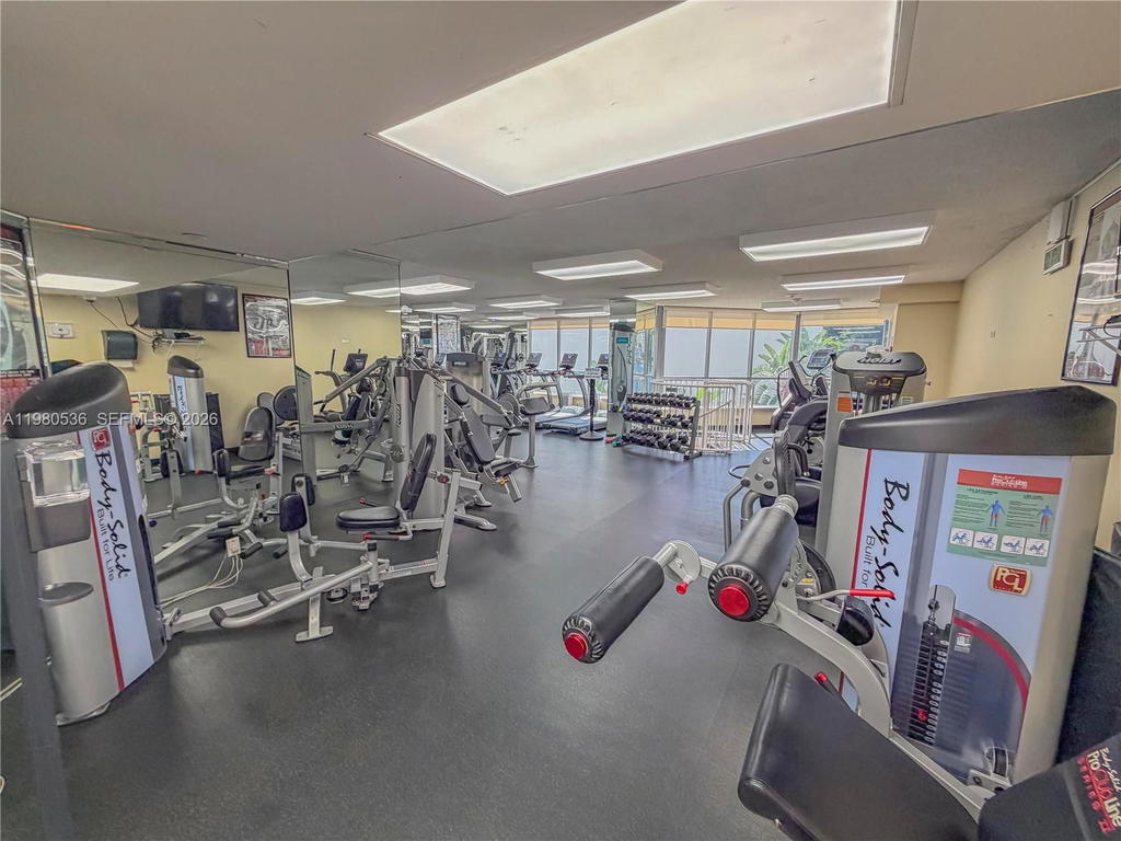 Real estate property located at 3530 Mystic Pointe Dr LPH13, Miami-dade, Mystic Pointe Tower 500 C, Aventura, FL