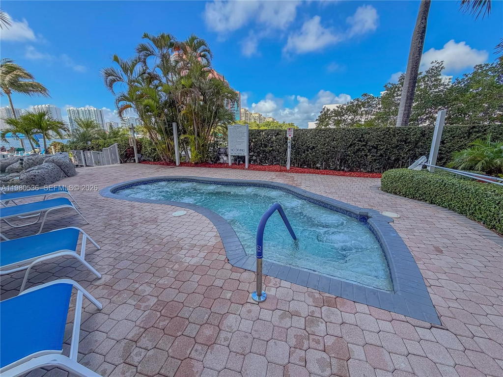 Real estate property located at 3530 Mystic Pointe Dr LPH13, Miami-dade, Mystic Pointe Tower 500 C, Aventura, FL