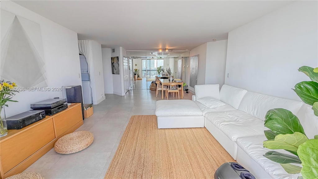 Real estate property located at 3530 Mystic Pointe Dr LPH13, Miami-dade, Mystic Pointe Tower 500 C, Aventura, FL