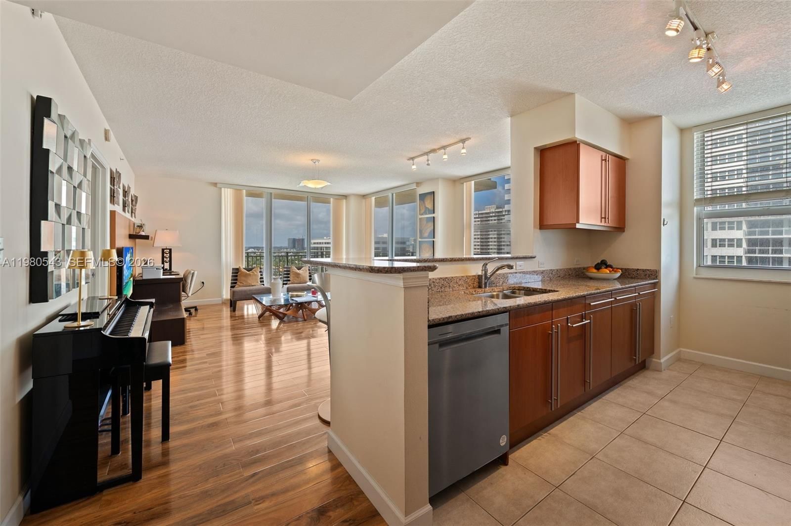 Real estate property located at 2080 Ocean Dr #1402, Broward, 2080 Ocean Drive Condo, Hallandale Beach, FL