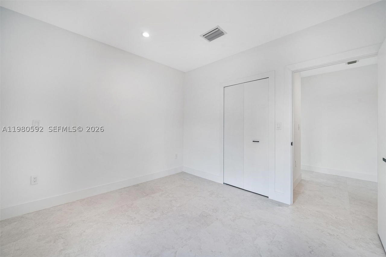 Real estate property located at 2943 21st st, Miami-dade, Millerdale, Miami, FL