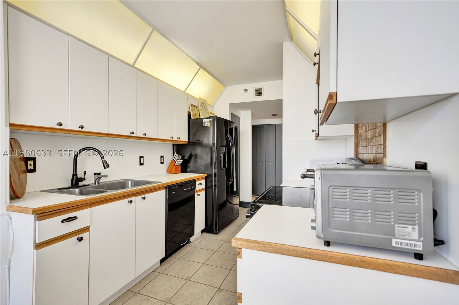Real estate property located at 1000 Island Blvd #2908, Miami-dade, 1000 Isl Blvd Williams Is, Aventura, FL