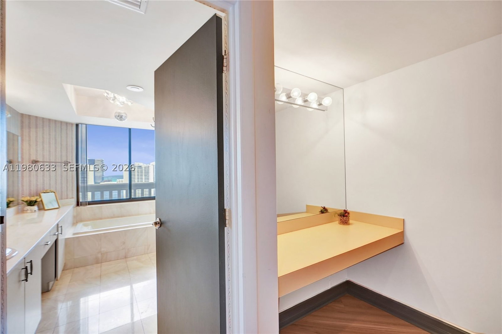 Real estate property located at 1000 Island Blvd #2908, Miami-dade, 1000 Isl Blvd Williams Is, Aventura, FL