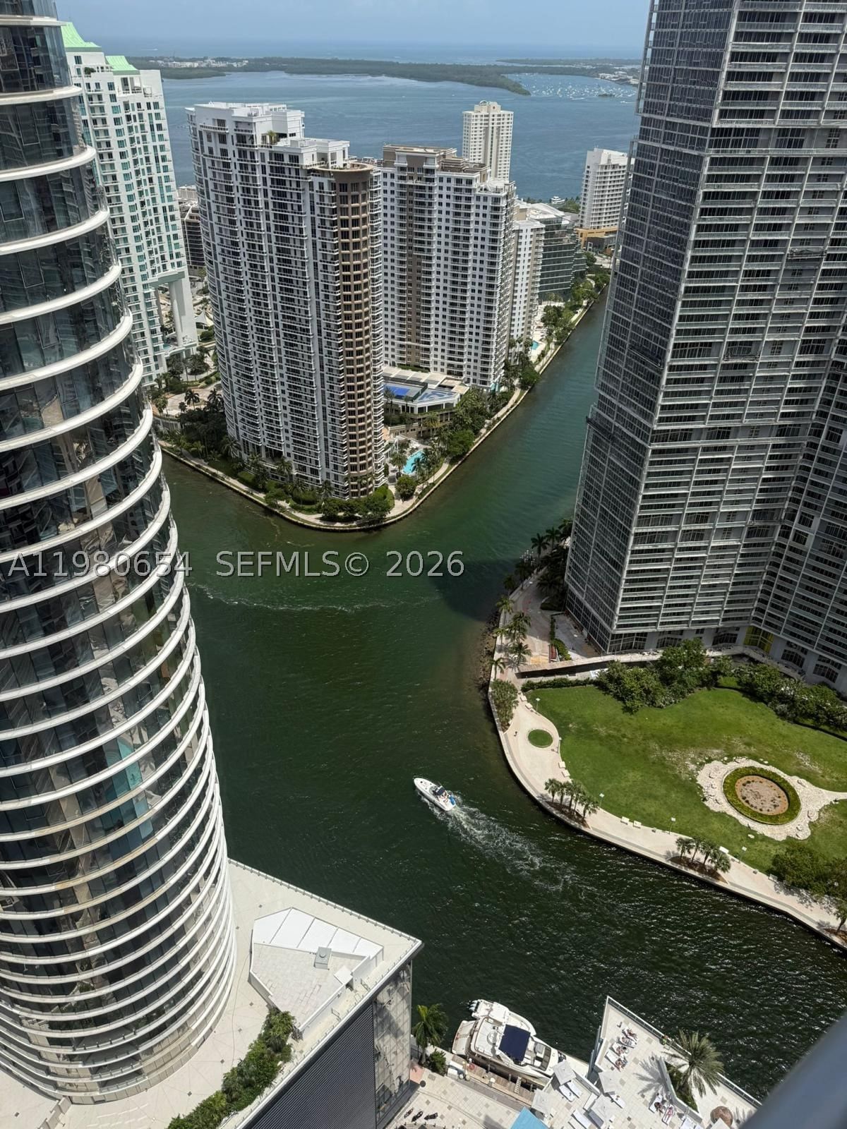 Real estate property located at 200 Biscayne Boulevard Way #4801, Miami-dade, Epic West Condo, Miami, FL
