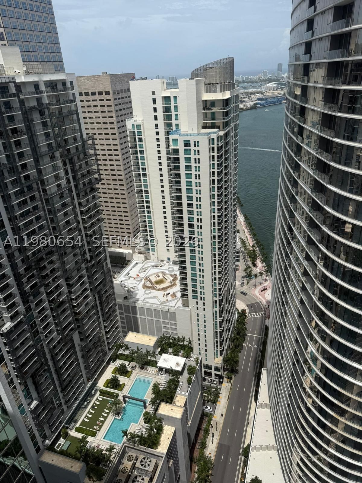 Real estate property located at 200 Biscayne Boulevard Way #4801, Miami-dade, Epic West Condo, Miami, FL
