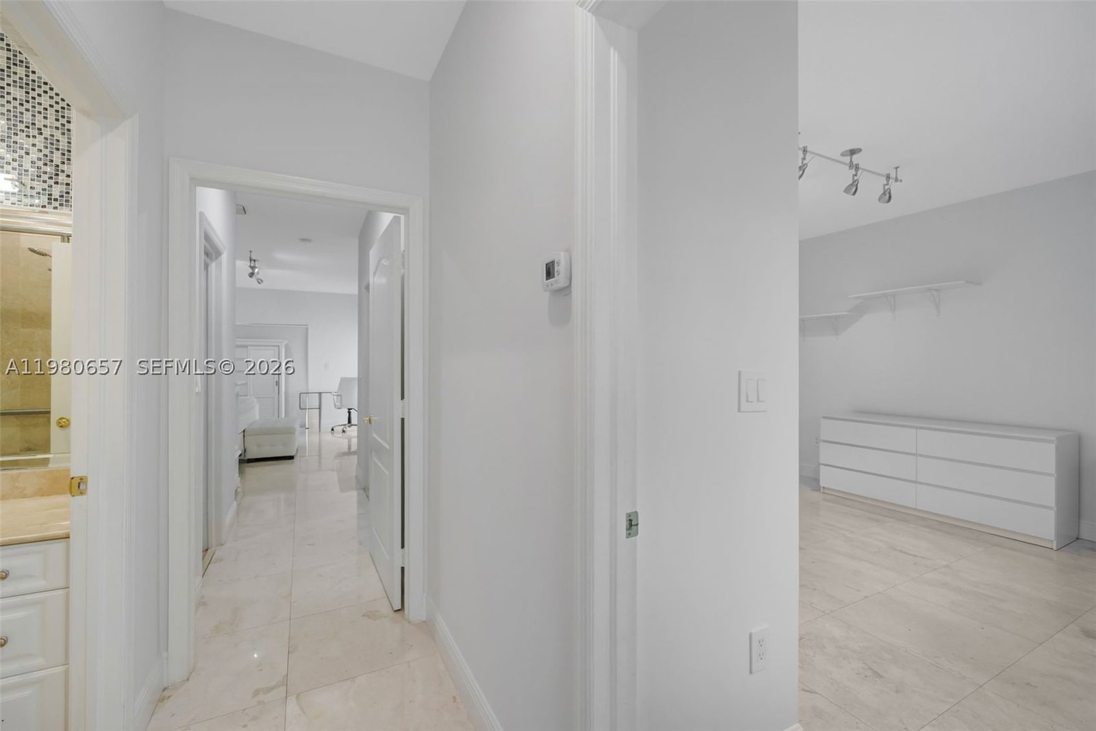 Real estate property located at 18450 30th place, Miami-dade, Aventura Bay Townhomes Co, Aventura, FL