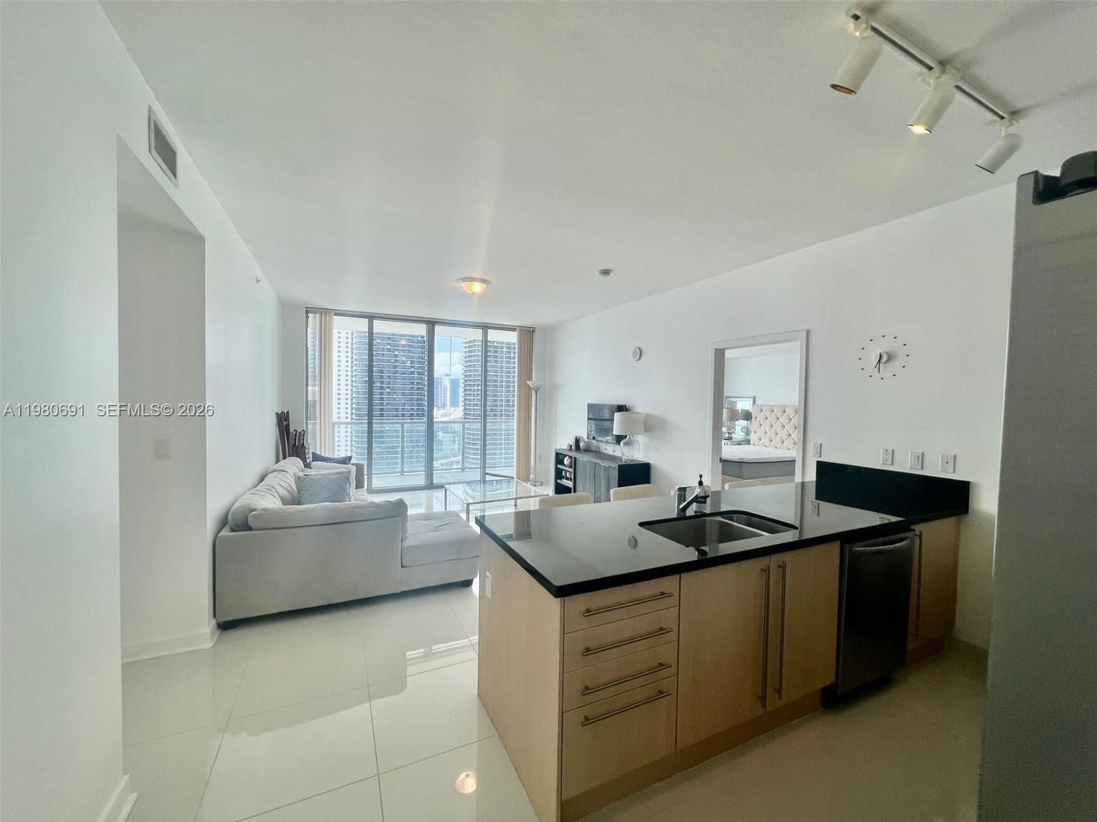 Real estate property located at 1111 1st Ave #3223, Miami-dade, The Axis On Brickell Ii C, Miami, FL