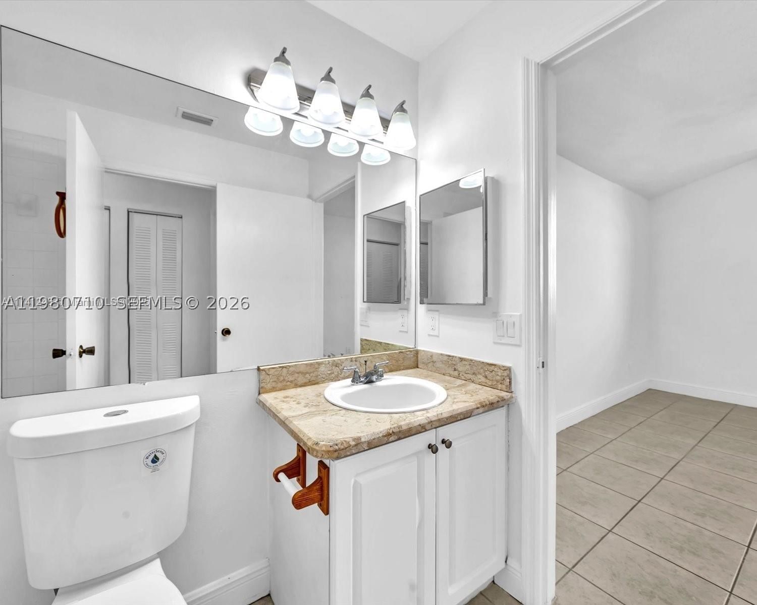 Real estate property located at 15770 106th Ter #303, Miami-dade, Royal Palm Place, Miami, FL