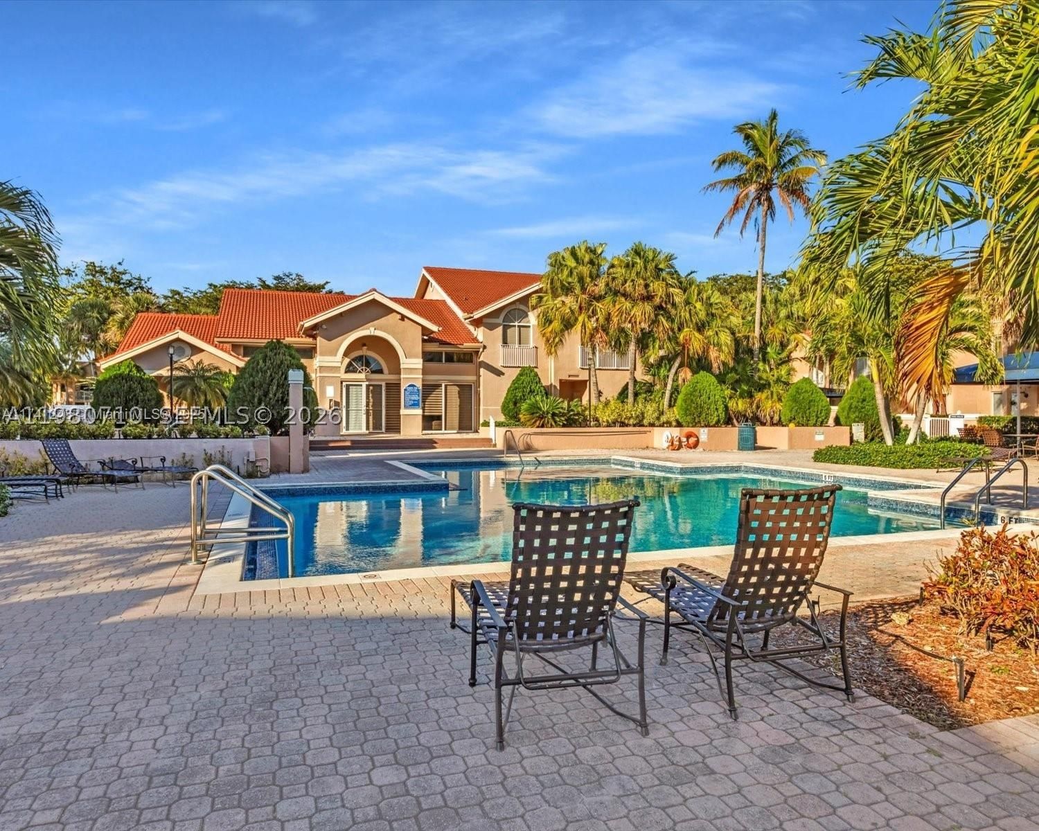 Real estate property located at 15770 106th Ter #303, Miami-dade, Royal Palm Place, Miami, FL