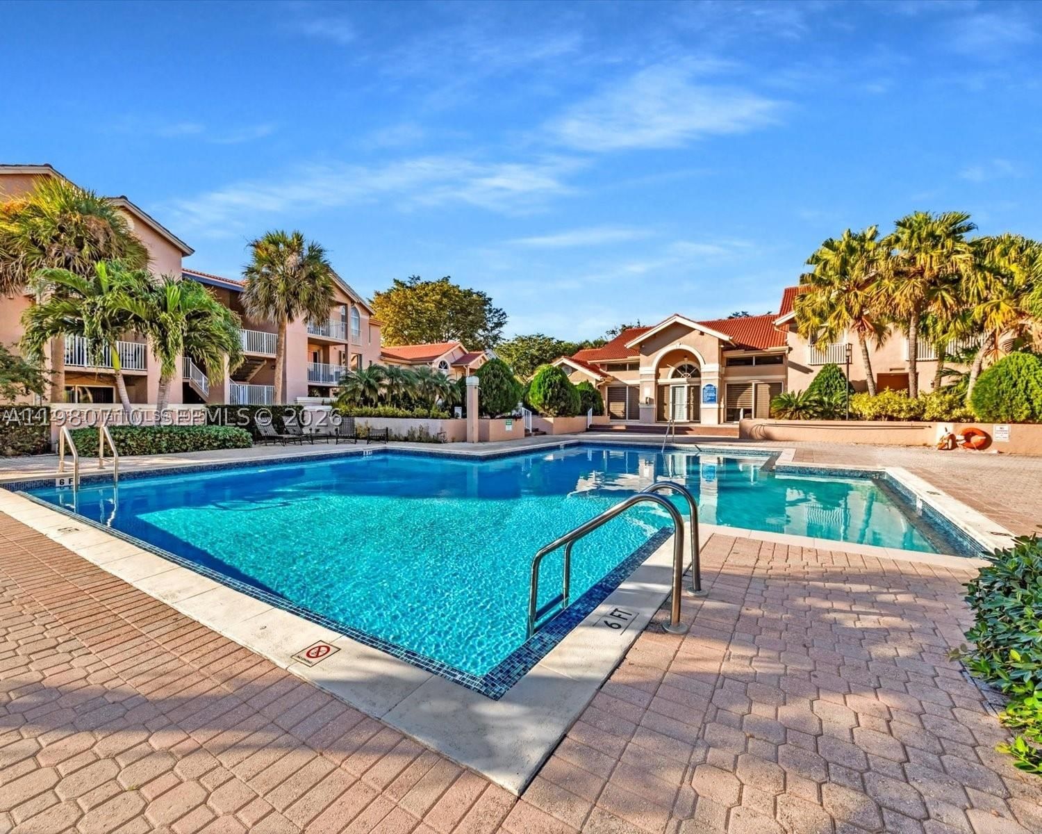 Real estate property located at 15770 106th Ter #303, Miami-dade, Royal Palm Place, Miami, FL