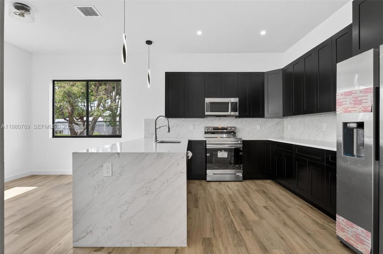 Real estate property located at 3040 24th St, Broward, Golden Ridge, Fort Lauderdale, FL