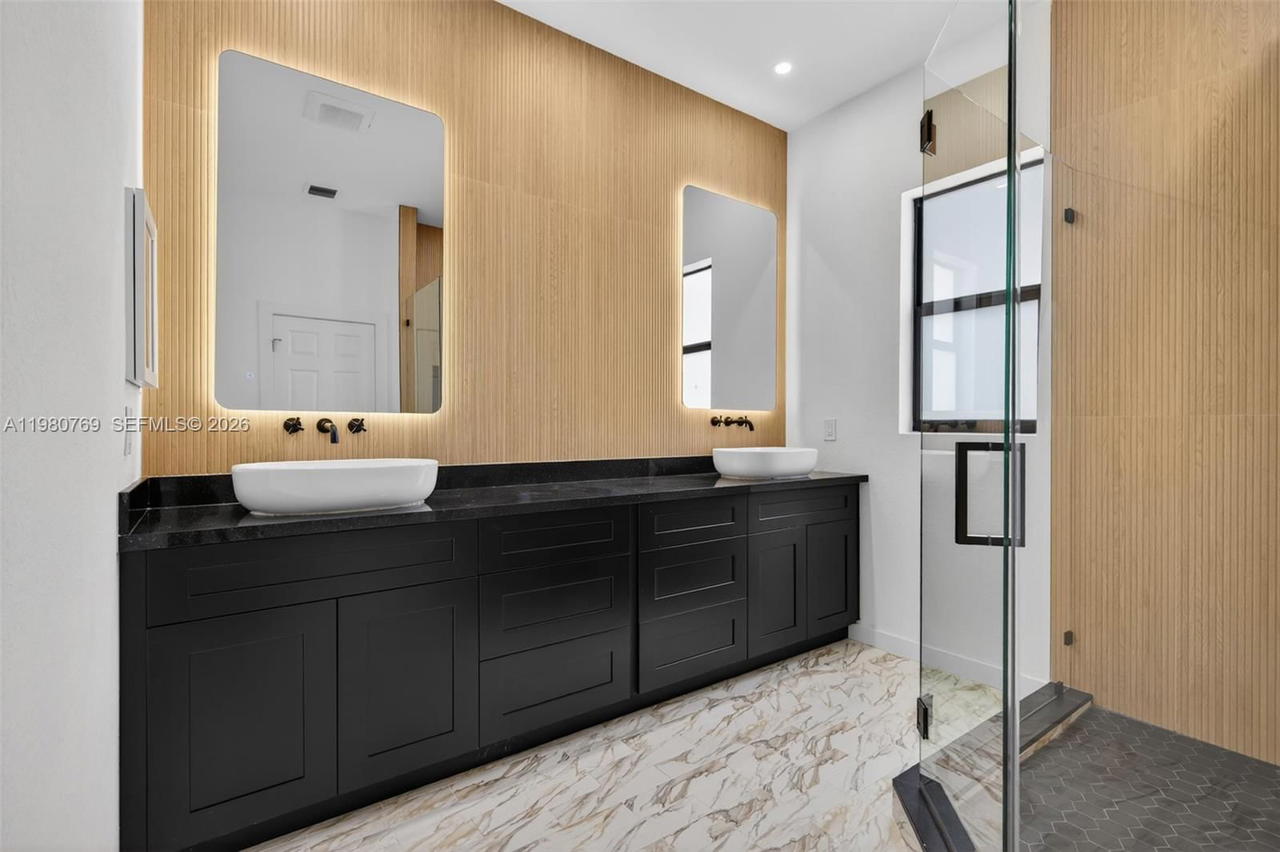 Real estate property located at 3040 24th St, Broward, Golden Ridge, Fort Lauderdale, FL