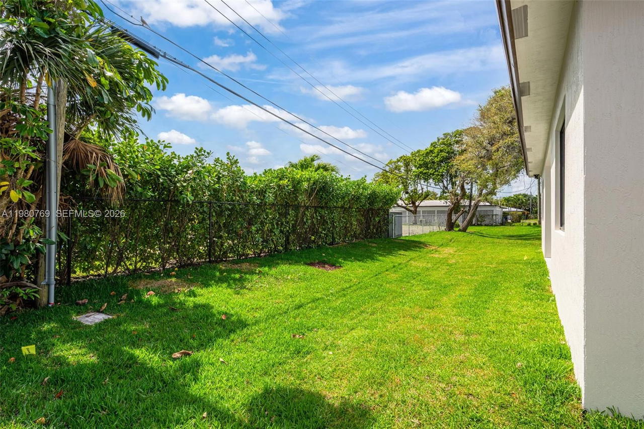 Real estate property located at 3040 24th St, Broward, Golden Ridge, Fort Lauderdale, FL