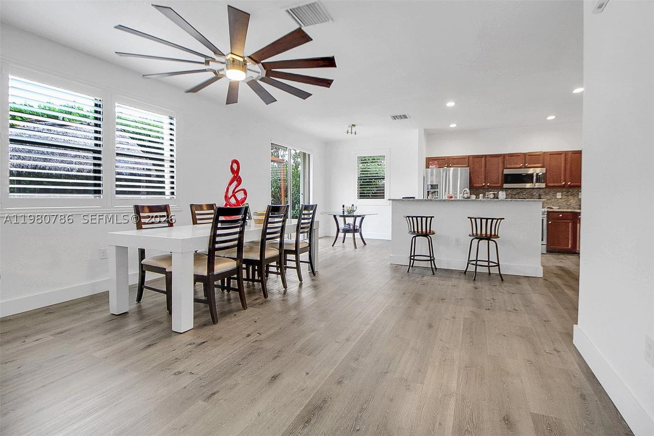 Real estate property located at 17343 155th Ct, Miami-dade, Venetian Parc West, Miami, FL