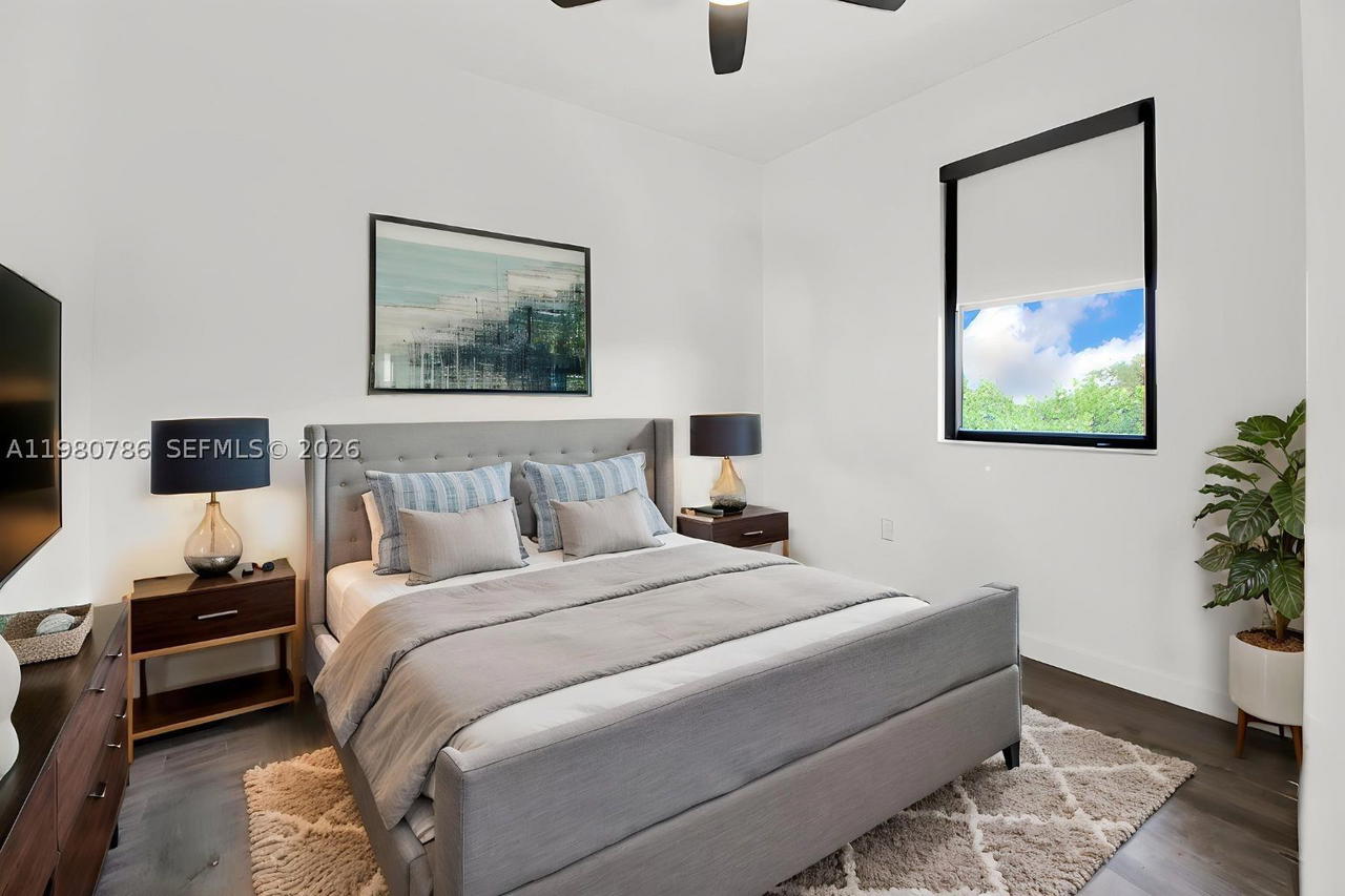 Real estate property located at 17343 155th Ct, Miami-dade, Venetian Parc West, Miami, FL