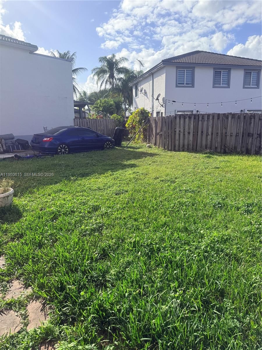 Real estate property located at 9721 213th Ter, Miami-dade, Villas Of Old Cutler, Cutler Bay, FL