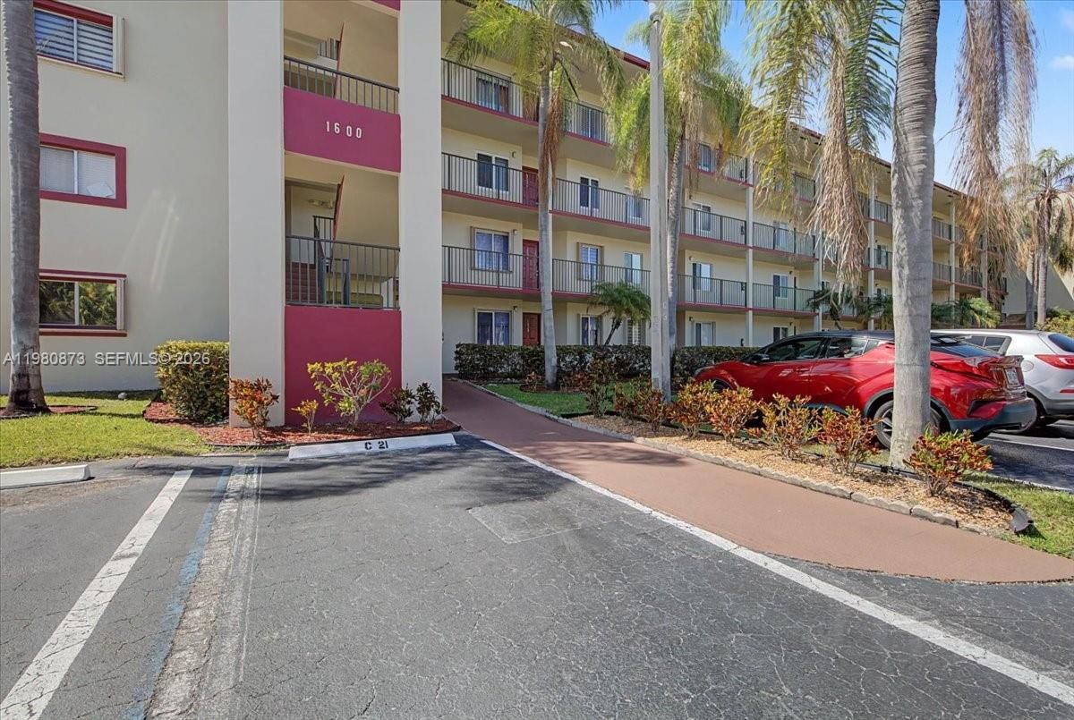 Real estate property located at 1600 127th Way #102C, Broward, Garfield At Century Villa, Pembroke Pines, FL