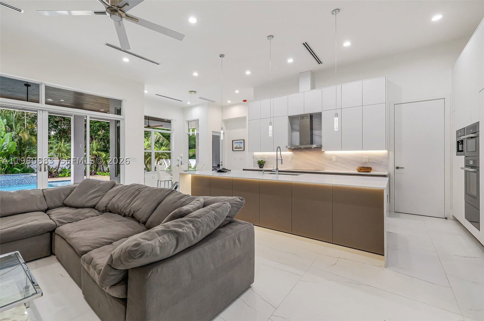Real estate property located at 11780 8th Ave, Miami-dade, Griffing Biscayne Park Es, Biscayne Park, FL