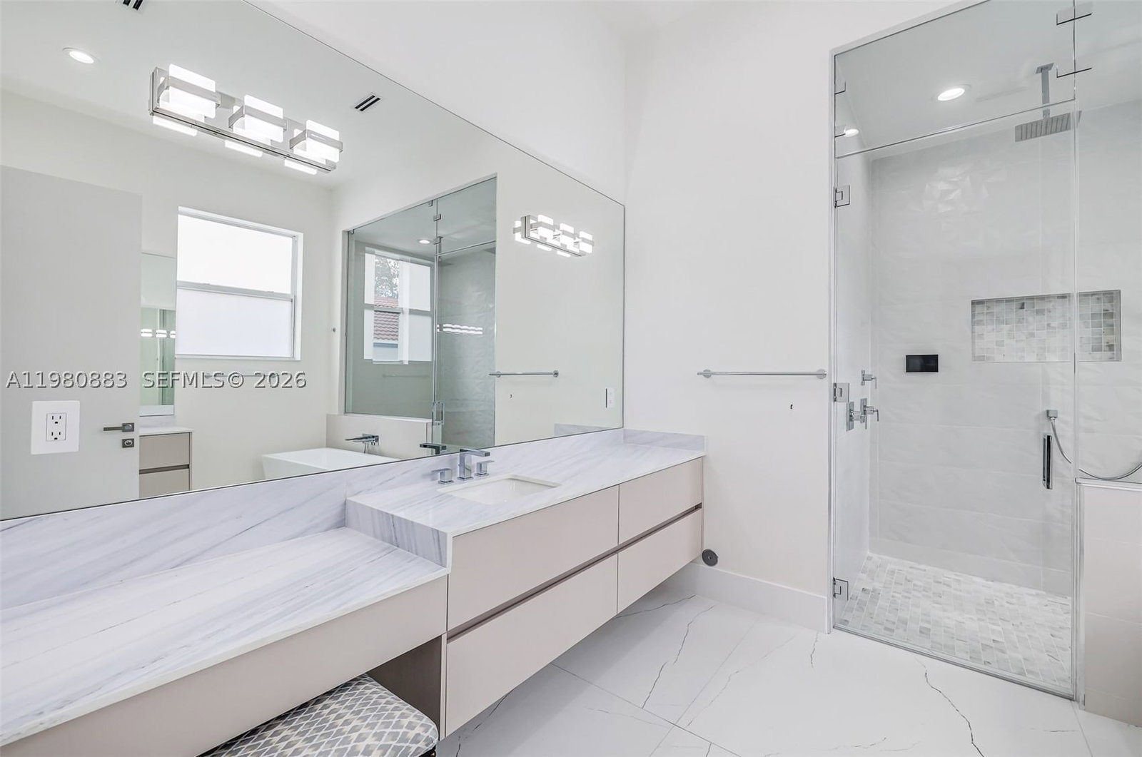 Real estate property located at 11780 8th Ave, Miami-dade, Griffing Biscayne Park Es, Biscayne Park, FL