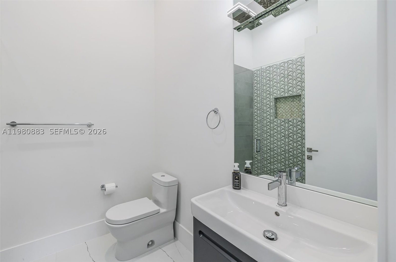 Real estate property located at 11780 8th Ave, Miami-dade, Griffing Biscayne Park Es, Biscayne Park, FL