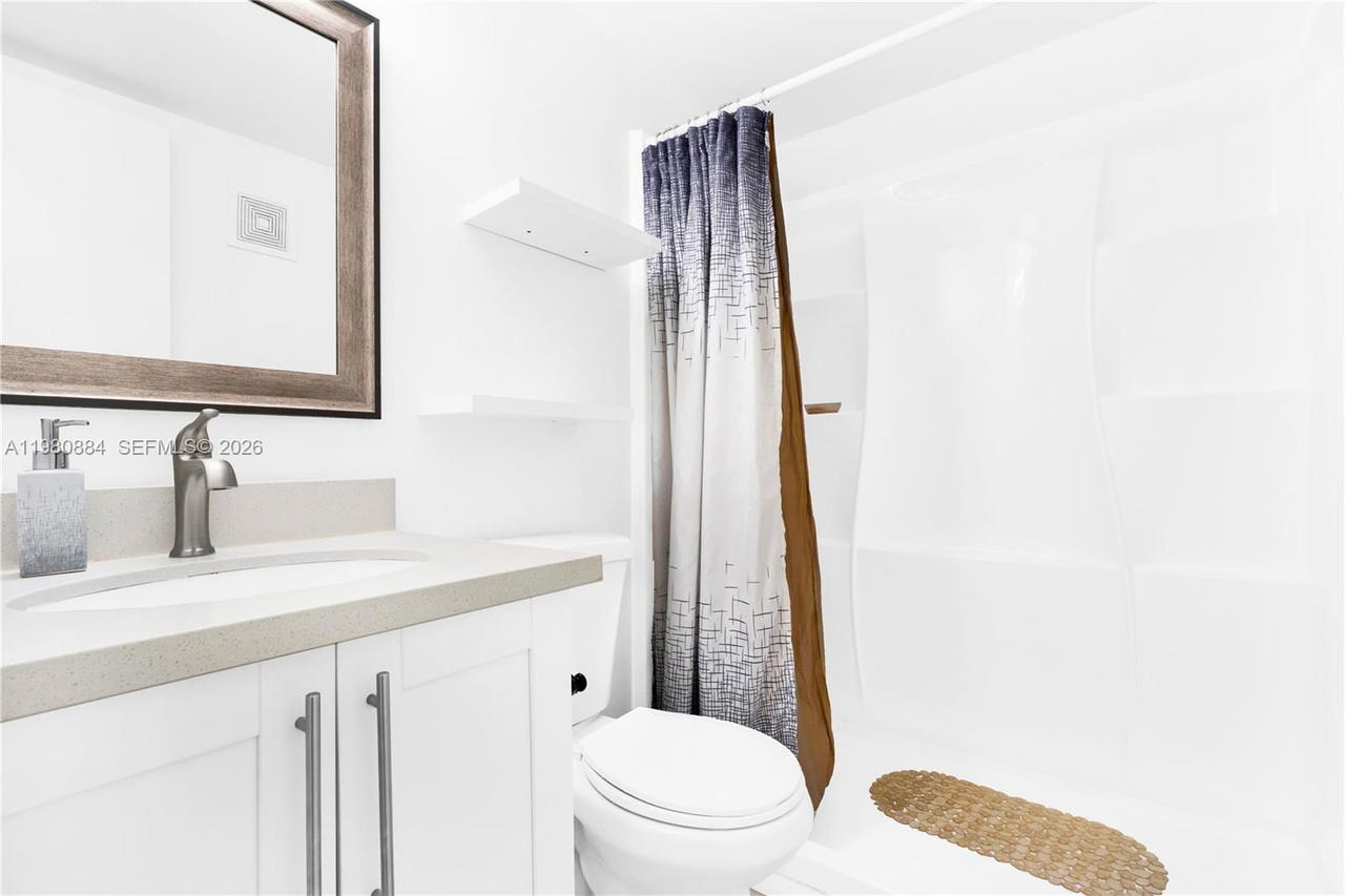 Real estate property located at 1281 29th St #6, Miami-dade, Calumet Condo, Hialeah, FL