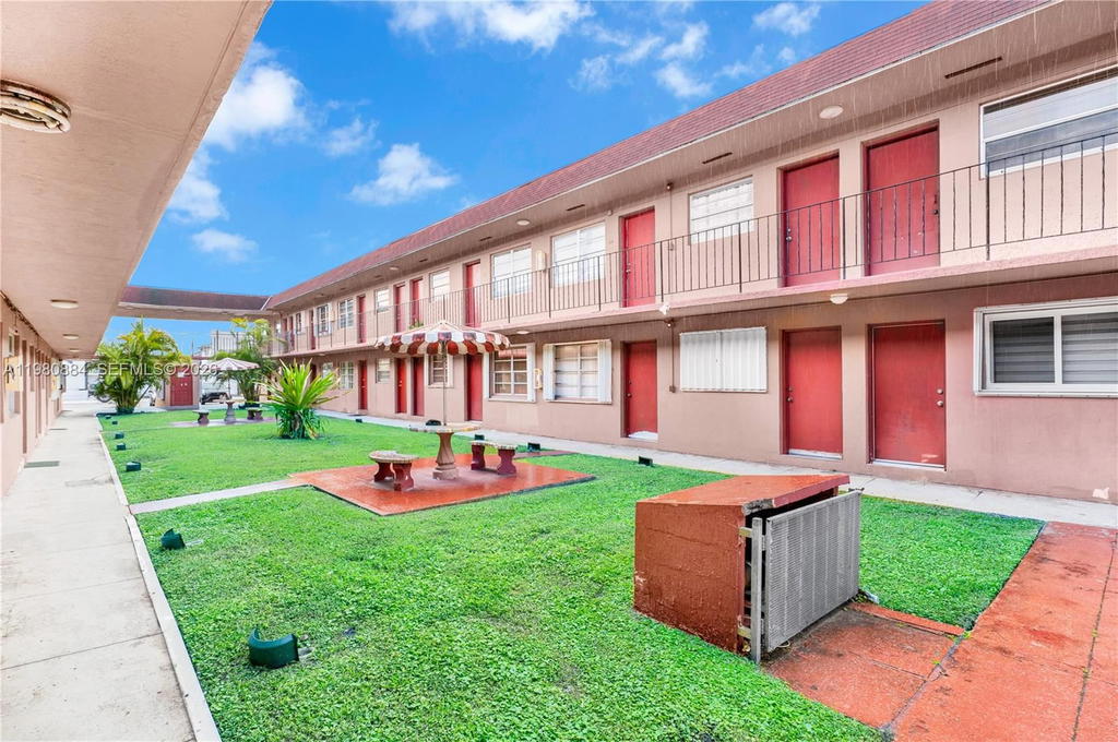 Real estate property located at 1281 29th St #6, Miami-dade, Calumet Condo, Hialeah, FL