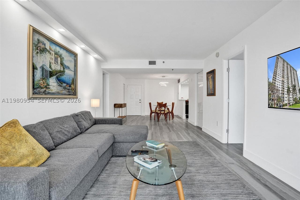 Real estate property located at 1201 Ocean Dr #1407S, Broward, Summit Condo, Hollywood, FL