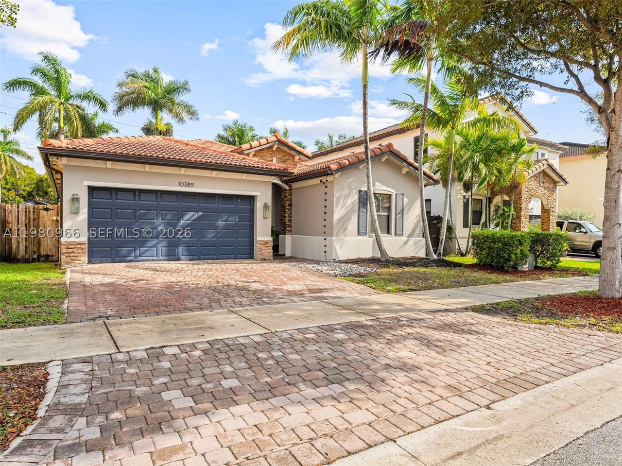 Real estate property located at 10389 224th Ter, Miami-dade, Enclave At Black Point Ma, Cutler Bay, FL