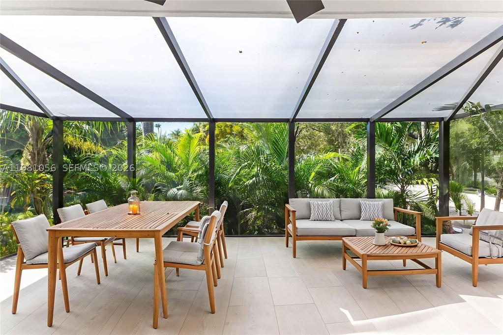 Real estate property located at 101 Ocean Lane Dr #1013, Miami-dade, Ocean Village Condo, Key Biscayne, FL