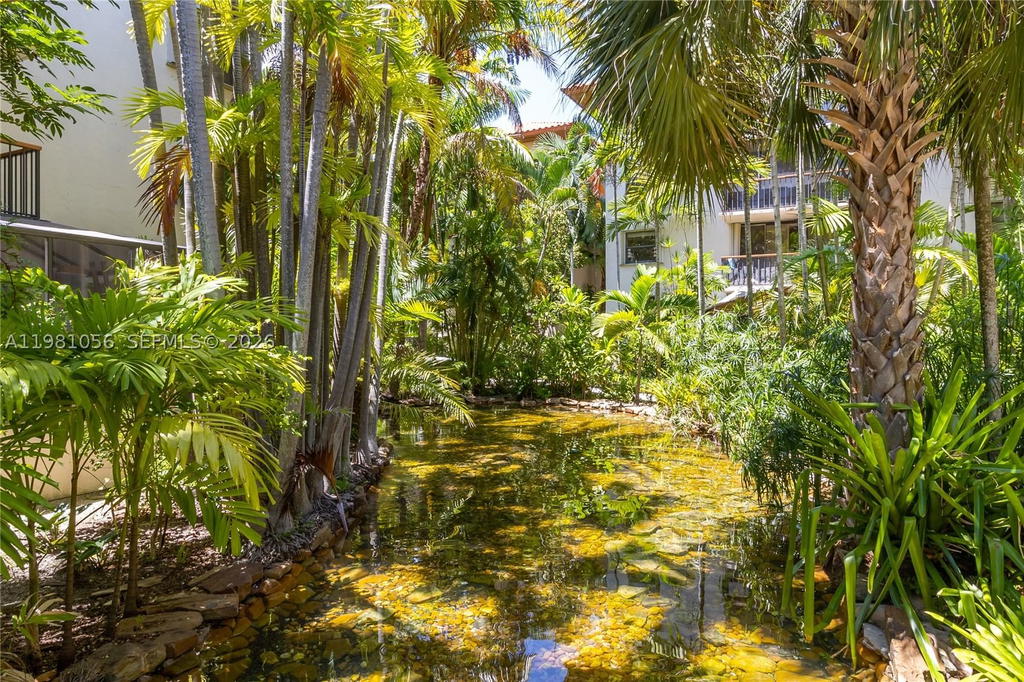 Real estate property located at 101 Ocean Lane Dr #1013, Miami-dade, Ocean Village Condo, Key Biscayne, FL