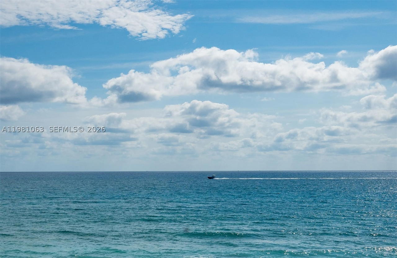 Real estate property located at 19670 Beach Rd A404, Palm Beach, Seawatch At Jupiter Islan, Tequesta, FL