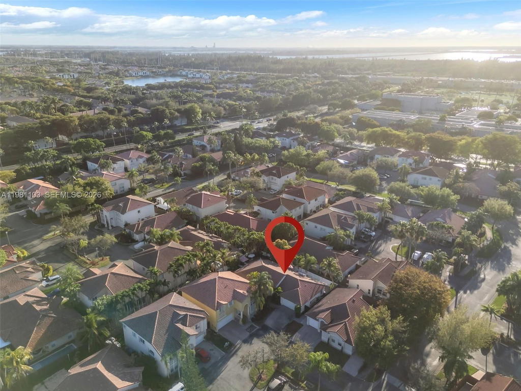 Real estate property located at 11262 59th Ter, Miami-dade, Doral Isles Cayman, Doral, FL