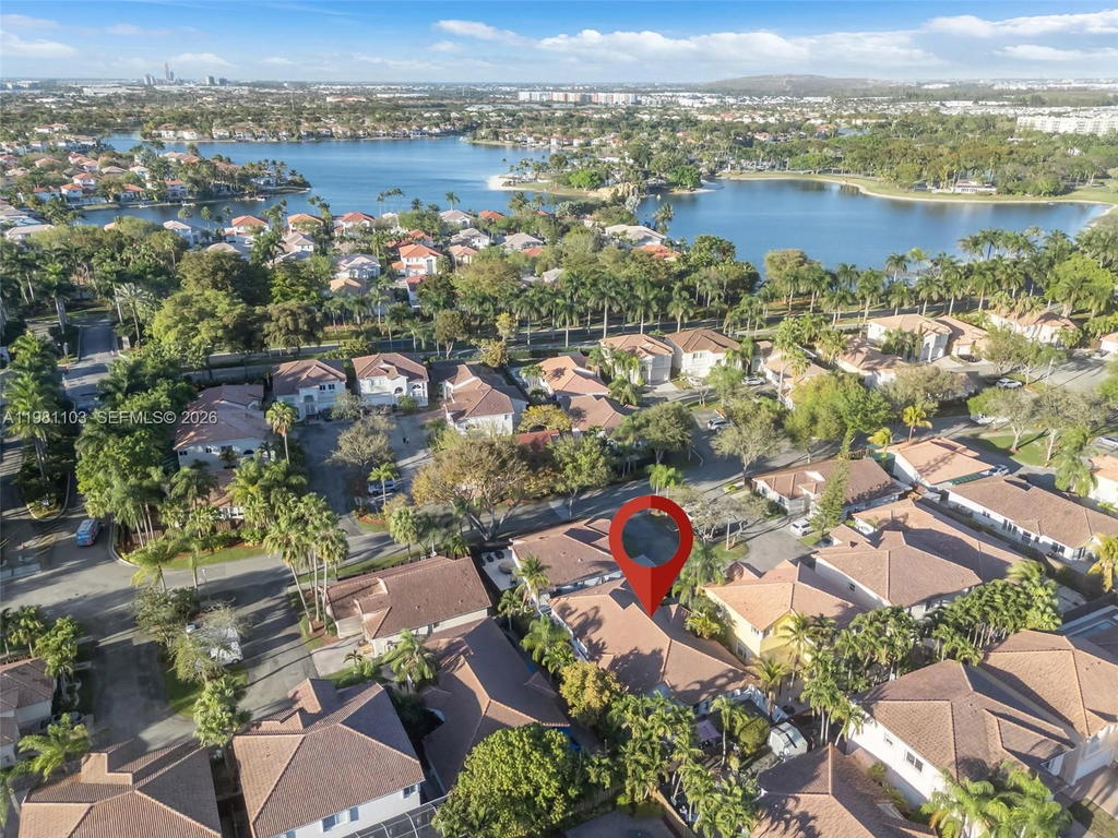 Real estate property located at 11262 59th Ter, Miami-dade, Doral Isles Cayman, Doral, FL