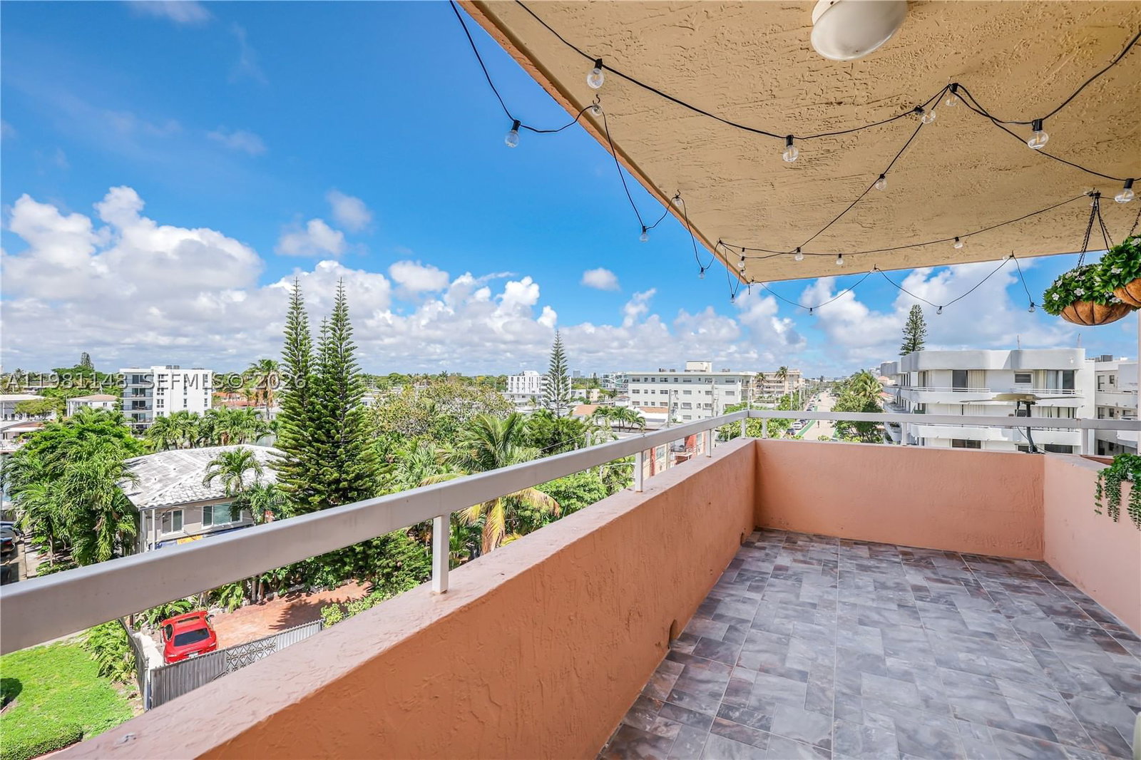 Real estate property located at 8101 Byron Ave #509, Miami-dade, Abbott Gardens Condo, Miami Beach, FL