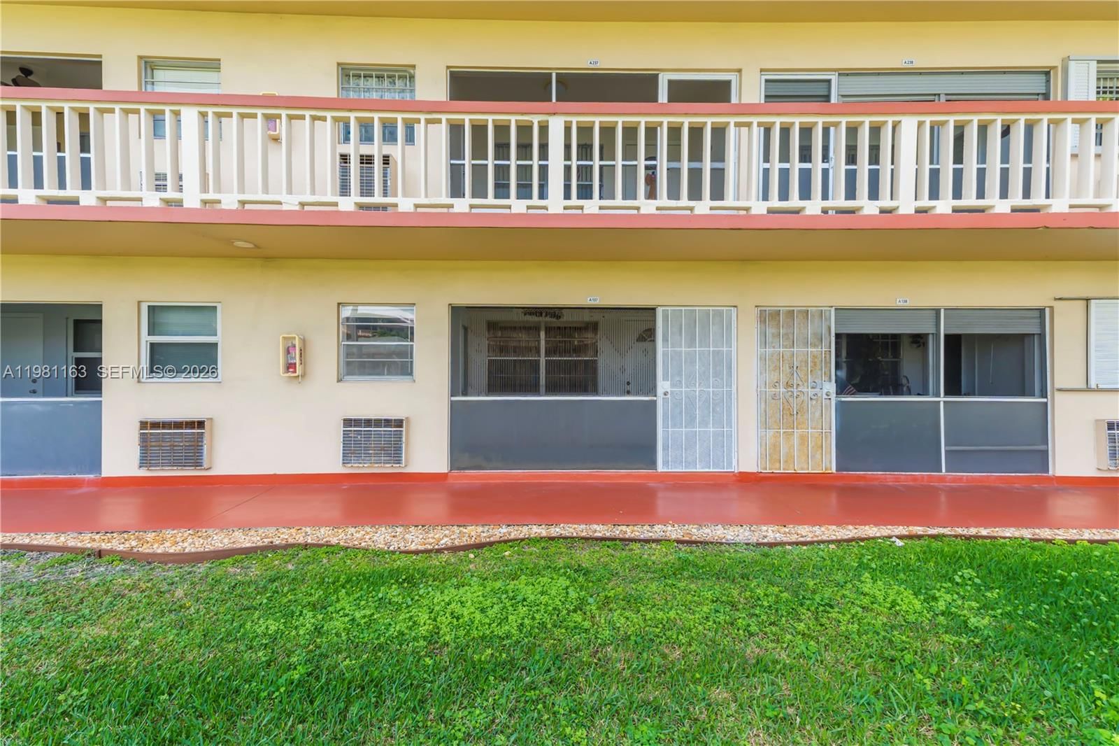 Real estate property located at 5300 Washington St A137, Broward, Beverly Hills Condo Numbe, Hollywood, FL