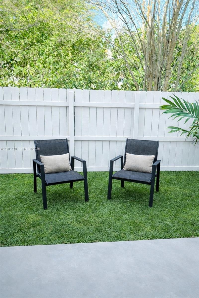 Real estate property located at 6709 Kendall Dr #209, Miami-dade, Villas Of Pinecrest Condo, Pinecrest, FL